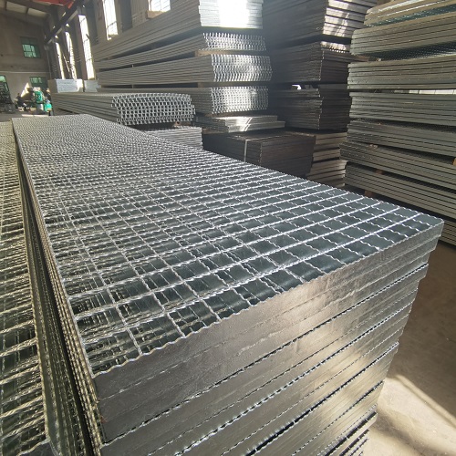 客戶血淚教訓(xùn)：選錯鋼格板規(guī)格，3個月就變形