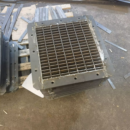 鋼格柵定制選購流程：從需求溝通到驗收的避坑要點(diǎn)