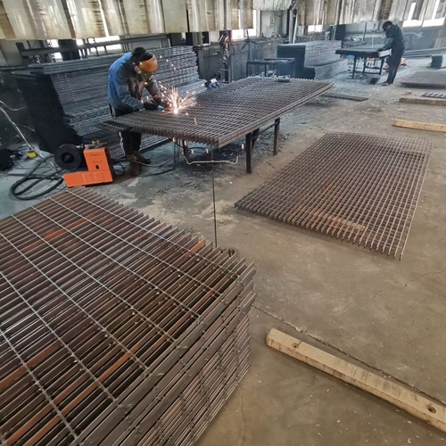 鋼格柵定制選購流程：從需求溝通到驗收的避坑要點(diǎn)