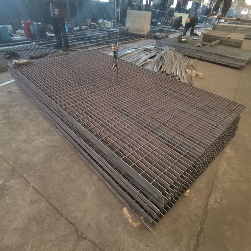 鋼格柵定制選購全流程：從需求到驗收全攻略