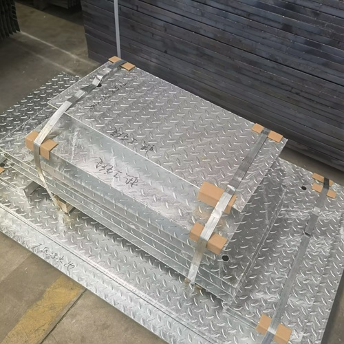 戶外景觀鋼格柵：環(huán)境融合的美學(xué)設(shè)計方案