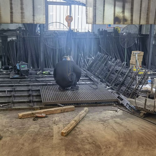 外行看熱鬧，內(nèi)行看門道！鋼格柵的正確打開方式