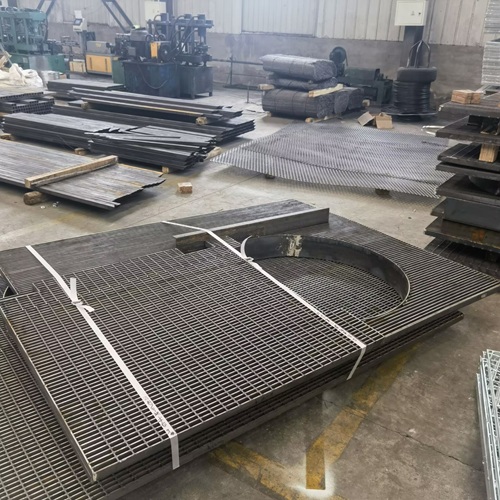 鋼格柵板在音樂節(jié)舞臺(tái)搭建中的表現(xiàn)讓人驚喜