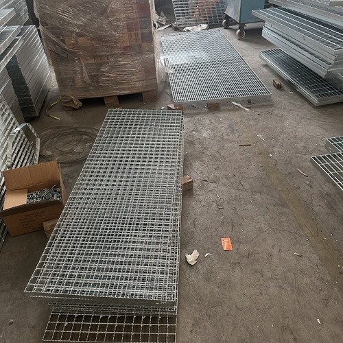 鋼格板憑什么火出圈？4大核心優(yōu)勢不可替代